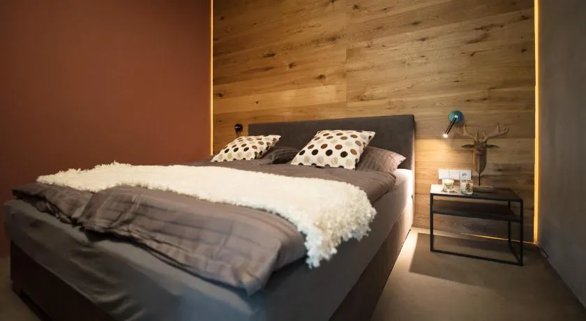 Boutique Hotel Chalet Weinberg - Image 1