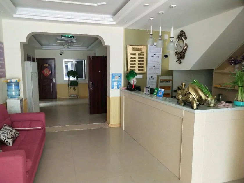 Dongcheng Home Express Hotel (Suzhou East Railway Station) - Image 1