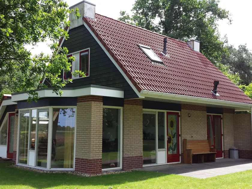 Tidy house with garden, close to De Lemelerberg - Image 1