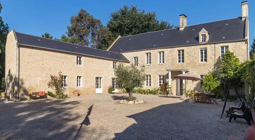 La Cour Souveraine -Chambre d'hôtes, La Sablonneuse - Image 1
