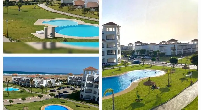 Seaside Poolside Apartment - Image 1