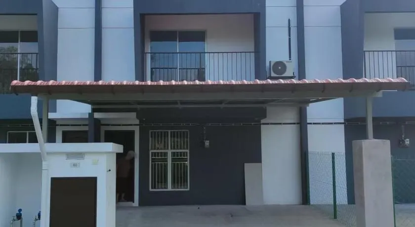 Happy Home - Image 1