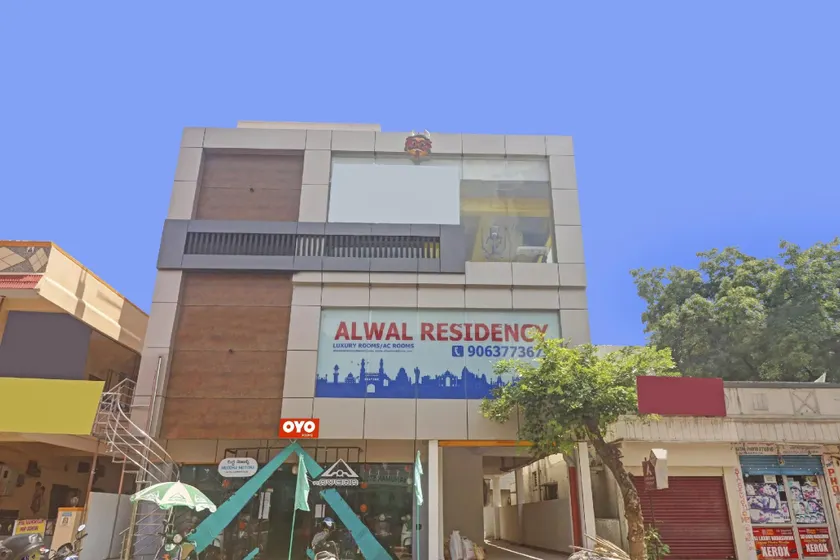 OYO 93463 Alwal Residency - Image 1