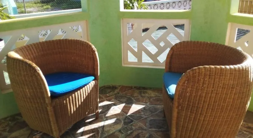 Palm View Room 1 - Image 1
