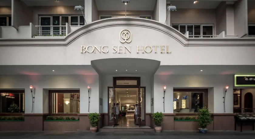 Bong Sen Hotel Saigon - Image 1