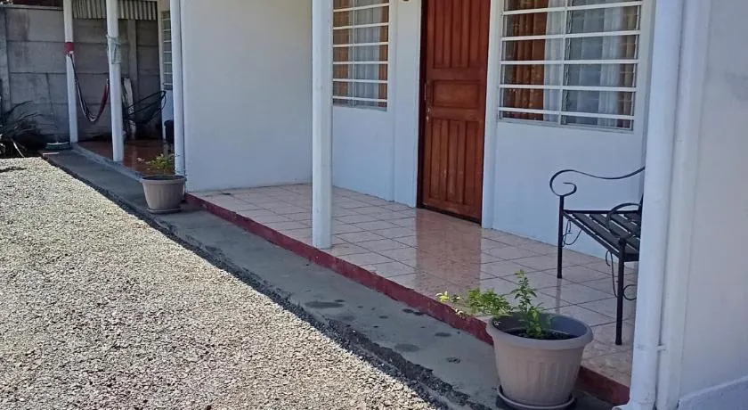 Apartamentos y Cabinas Geckos - Image 1