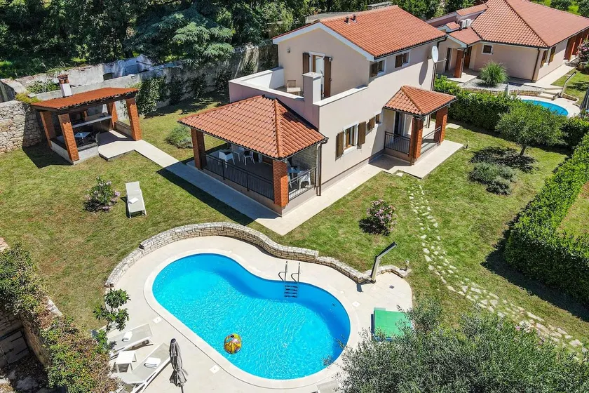 Villas Kolumbera - Image 1