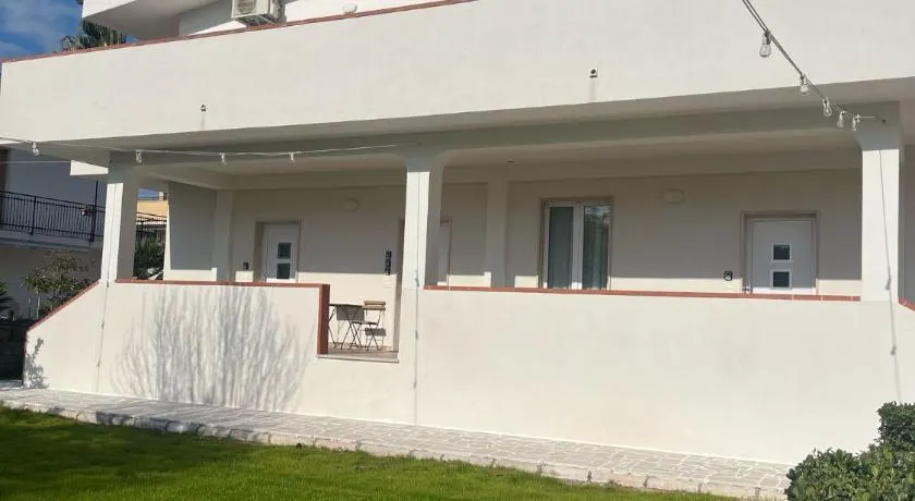 VILLA MANIVA - Image 1