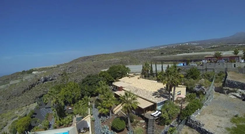 Apartment in Guia de Isora- Teneriffa by Interhome - Image 1