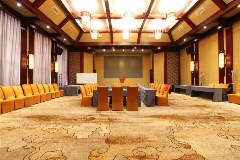 Shengshuiwan Hot Spring Hotel - Image 1