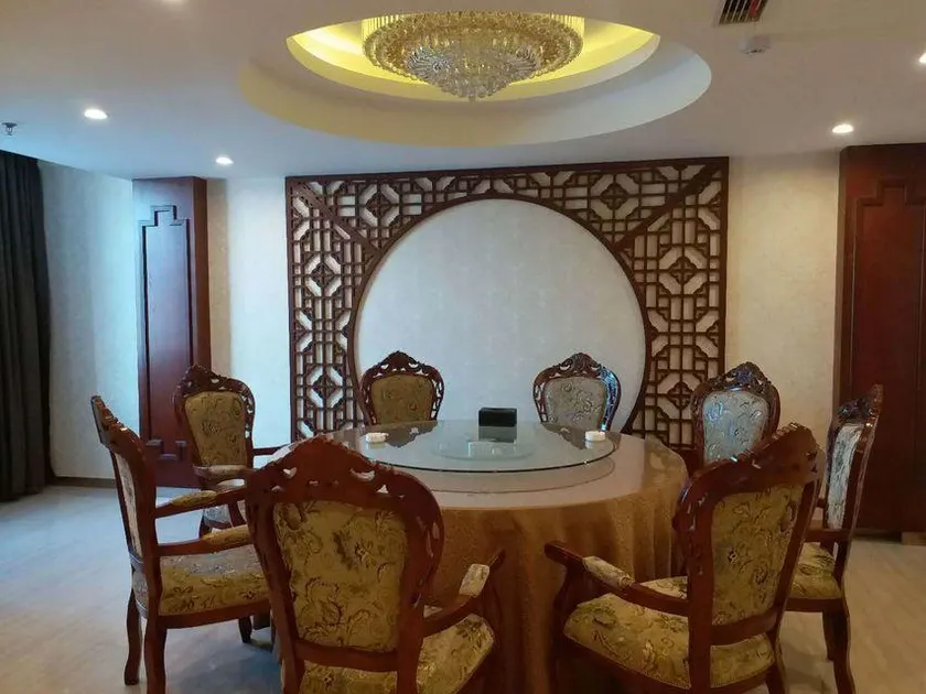Hanbang Hotel - Image 1