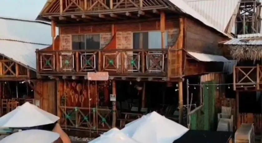Hotel Calamari Baru - Image 1