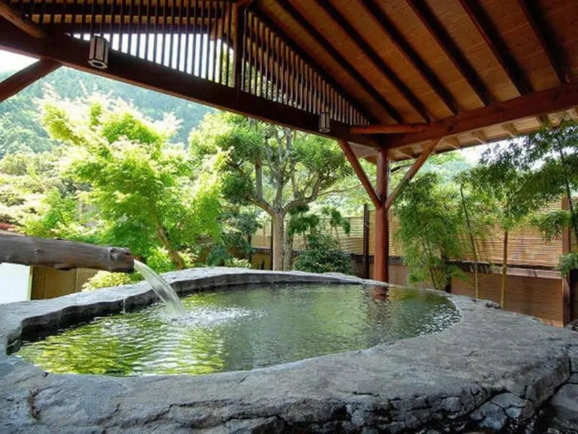 Shirakabe - Image 1