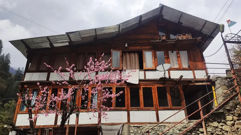 Himalayan House Shringi Vatika - Image 1