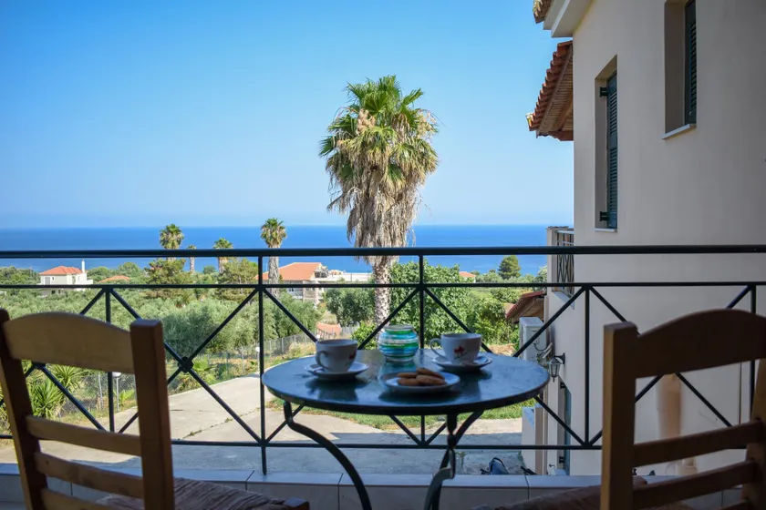 Panoramic seaview close to the beach - Image 1