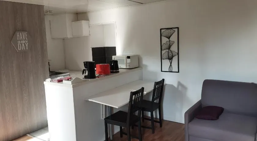 Studio meublé indépendant - Image 1