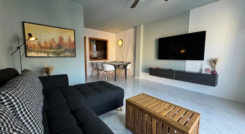 Cullera Beach Oasis - Image 1