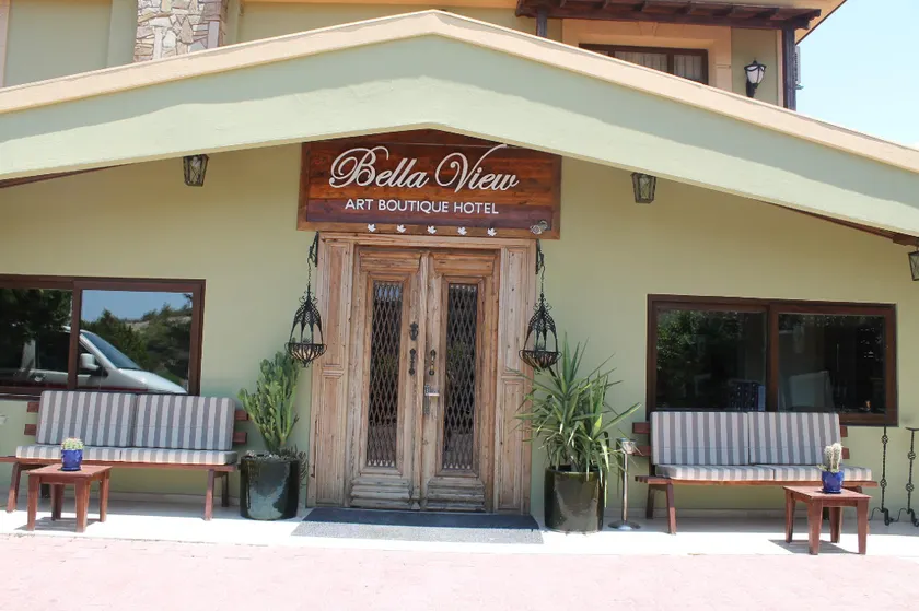Bella View Art Boutique Hotel - Image 1