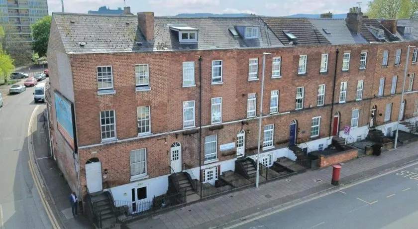 The Albert Hotel - Image 1