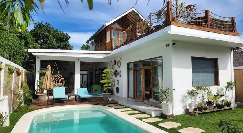 Rumah Tara Modern 3 bedroom pool and garden villa in Gili Air - Image 1