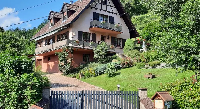\"Au Val Séjour\", chambres d'hôtes en Alsace. Label \"Clé vacances\" 3 clés. - Image 1