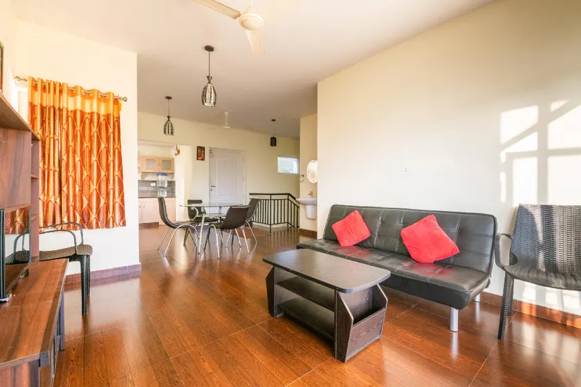 OYO Home 79266 View Point Villa - Image 1