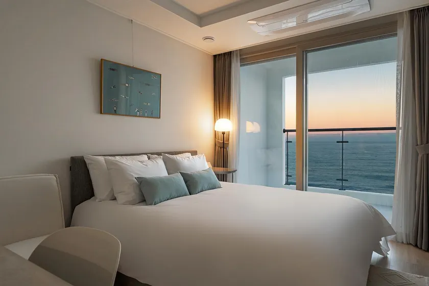 Urbanstay Sokcho Deungdae Beach - Image 1