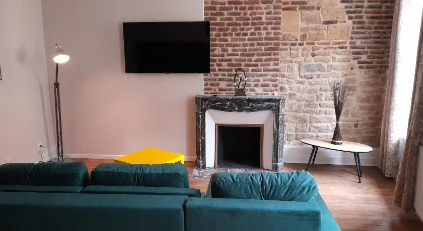 Appartement spacieux et atypique - Image 1