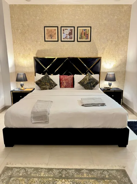 Lahore Apartments - Image 1