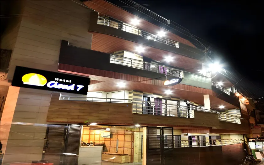 Hotel Cloud7 - Image 1
