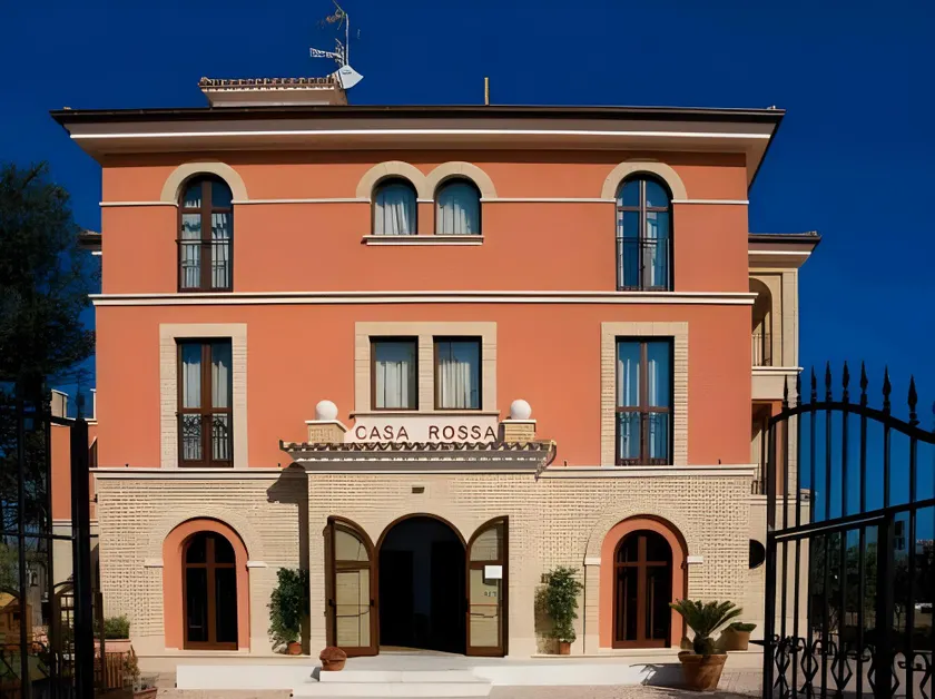 Hotel Ristorante Casa Rossa - Image 1