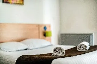 Zenitude Hotel Residences Divonne-les-Bains - L'Or�e du Parc - Image 1