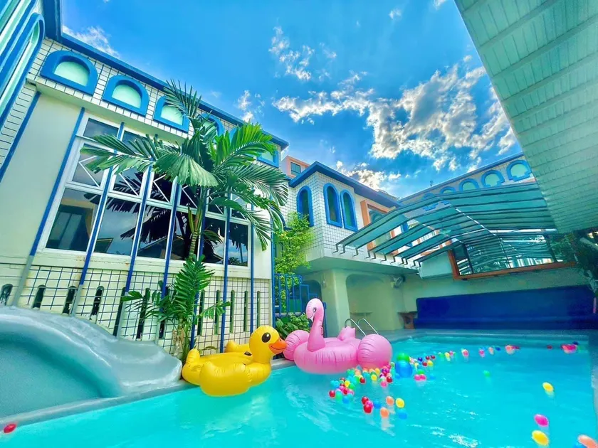 Hy-resort - Image 1