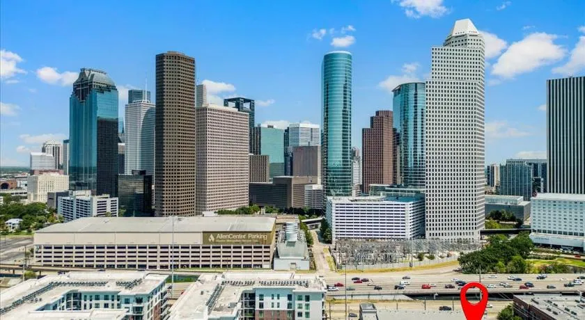 Luxe 3 Story Townhome with Downtown View Near NRG Stadium Centrally Located Walkable To Popular Restaurants - Image 1