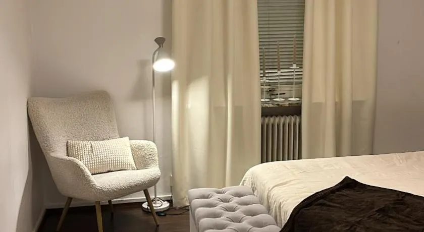 Apartment close to city - Image 1
