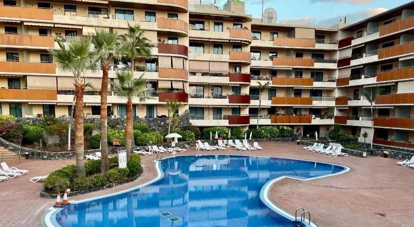 Gecko Apartment with private parking - 1 minutes from the oceanfront! - Image 1
