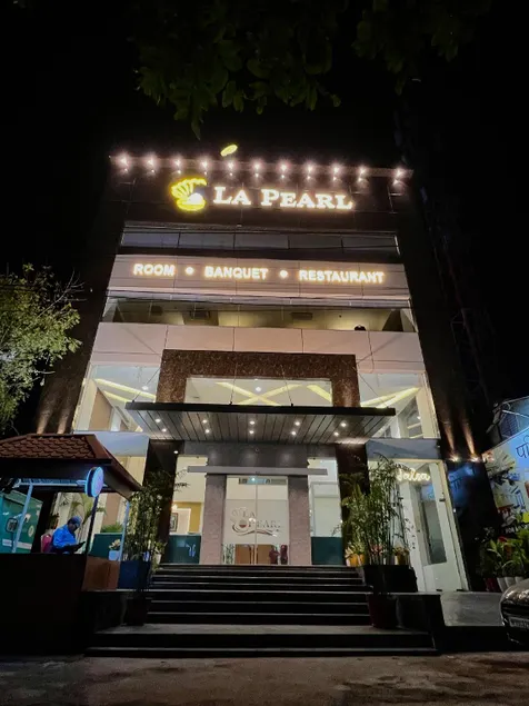 Hotel LA PEARL, Bhopal - Image 1