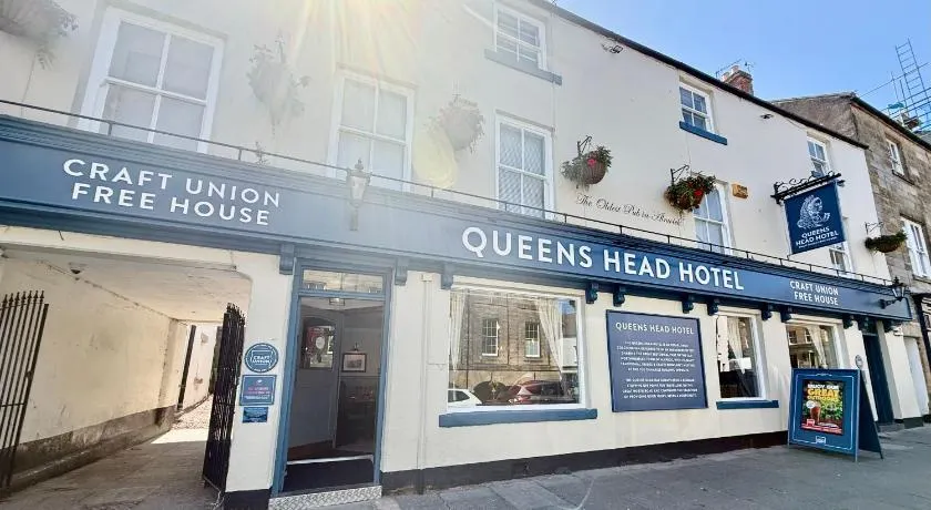 The Queen's Head - Image 1