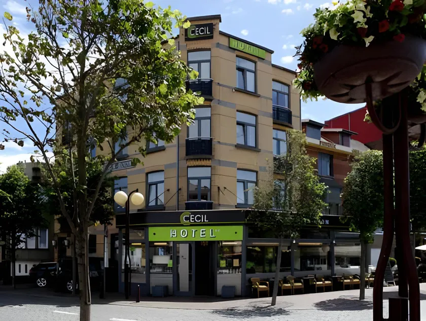 Hotel Cecil - Image 1