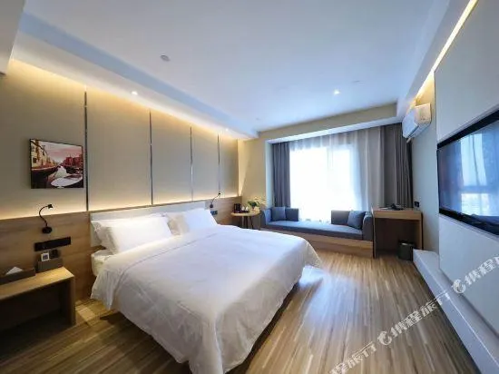 CLIVIA HOTEL - Image 1