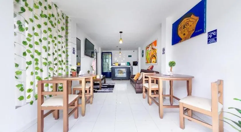 La Forêt de Café Hotel - Image 1