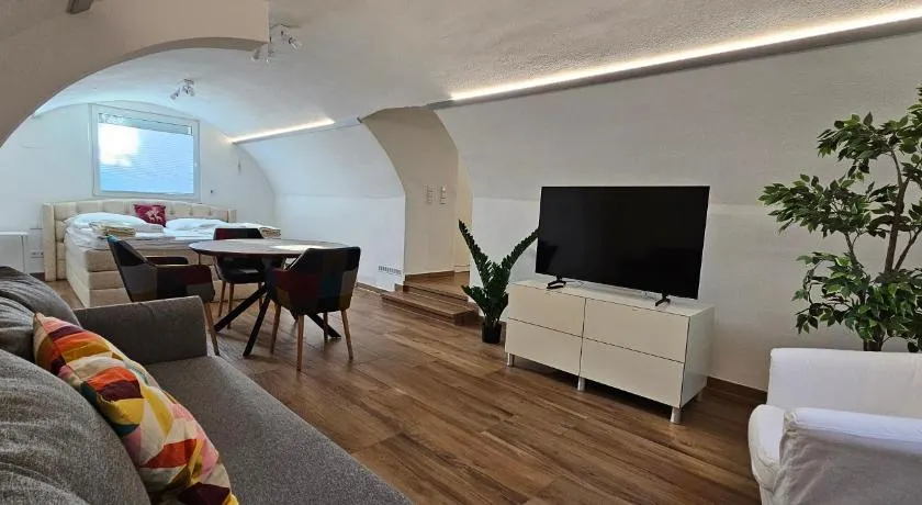 The Modern Cave Lodge - ComfyHome Apartments Stuttgart - Image 1