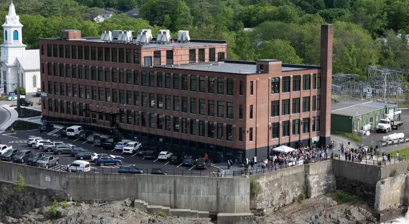 The Skowhegan By Kasa - Image 1