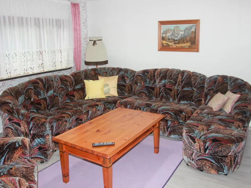 Einladende Ferienwohnung im malerischen Stassfurt - Image 1