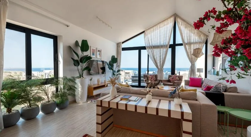 Stayr Somabay - Bay Life Home Rentals - Image 1