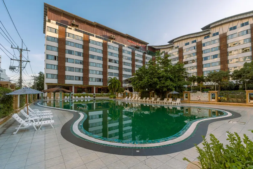 Mountain Beach Resort & Convention Center - Image 1