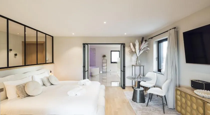 Suite Cocoon By M - Image 1