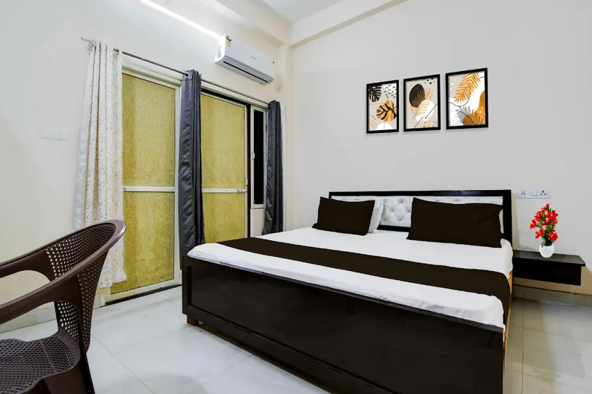 Collection O Varanasi School Of Management Science - Image 1