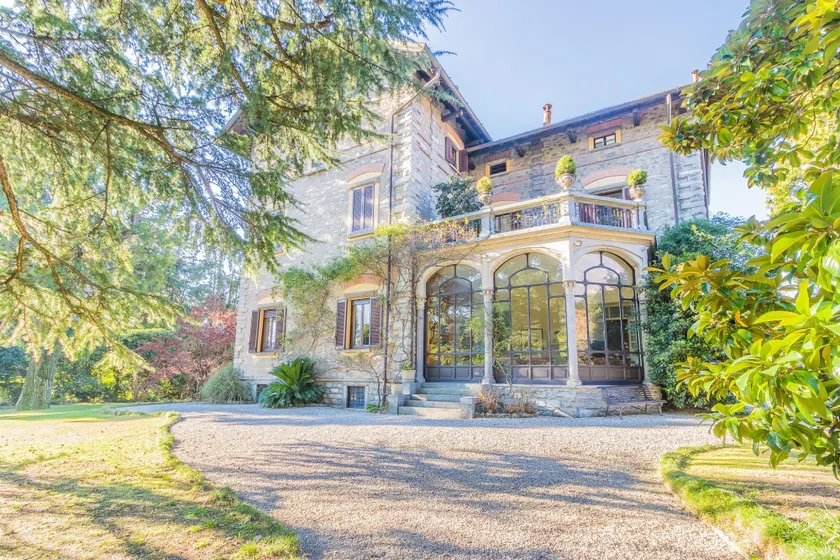 Villa Guzzi Mandello - Image 1