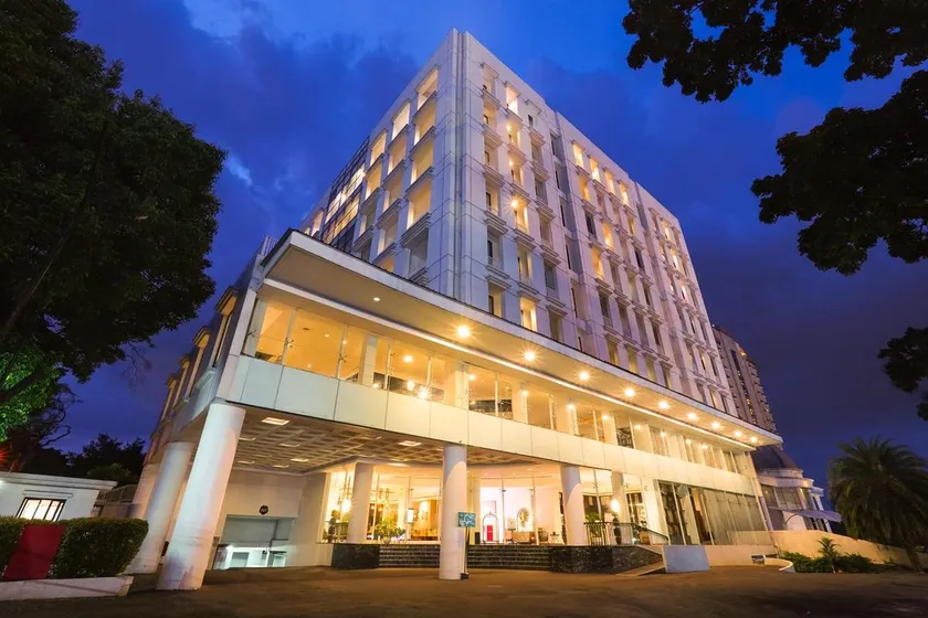 Royal Padjadjaran Hotel - Image 1